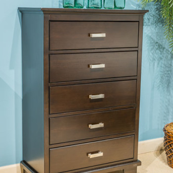 B441-46 Covetown Chest of Drawers