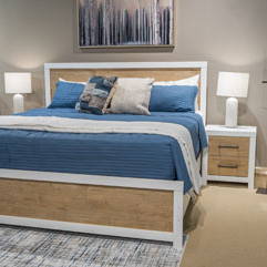 B2035-71-96-31-36-92 4PC SETS Charbitt Queen Panel Bed