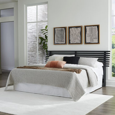 B1013-158-B100-66 Danziar King Slat Bed