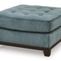 9220608 Laylabrook Oversized Accent Ottoman
