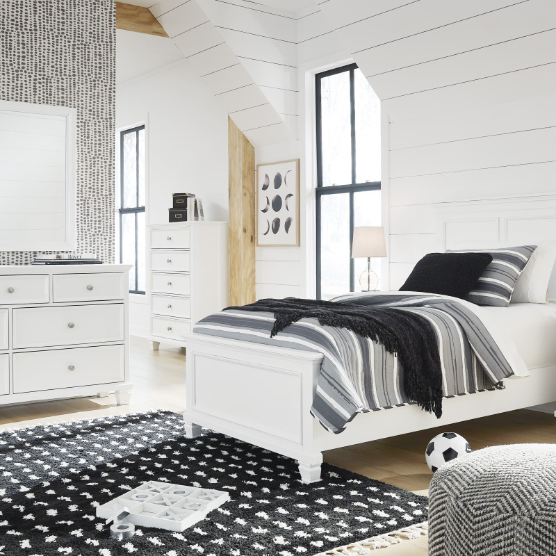 B680-87-84-86-31-36-92 4PC SETS Fortman Full Panel Bed