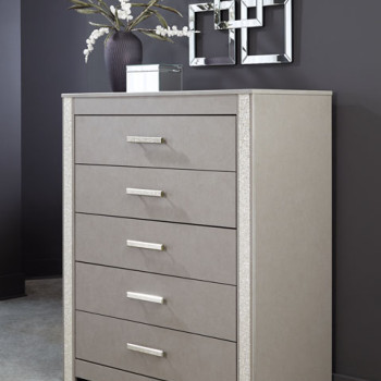 B1145-345 Surancha Chest of Drawers