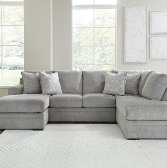 52906-02-17 Casselbury 2-Piece Sectional with Chaise