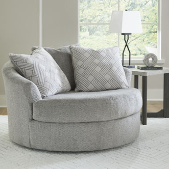 5290621 Casselbury Oversized Swivel Accent Chair
