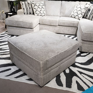 2050211 Calnita Ottoman With Storage