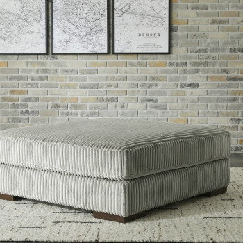 2110508 Lindyn Oversized Accent Ottoman