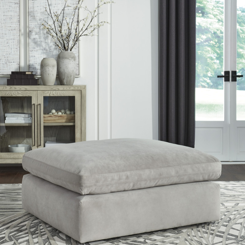 1570508 Sophie Oversized Accent Ottoman