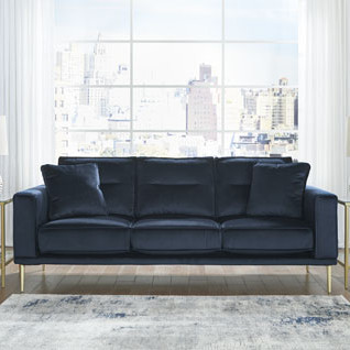 8900838 Macleary Sofa