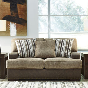 1870435 Alesbury Loveseat
