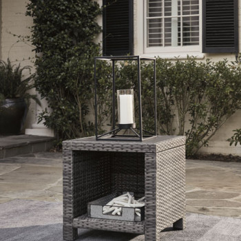 P440-702 Salem Beach End Table