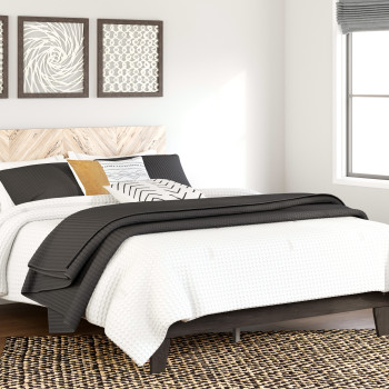 EB5514-157-113 Piperton Queen Platform Bed