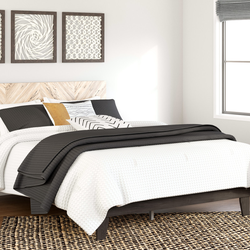 EB5514-157-113 Piperton Queen Platform Bed