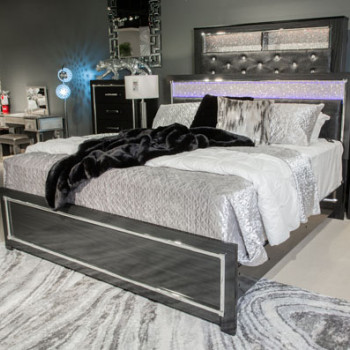 B1420-157-54-96 Kaydell Queen Panel Bed