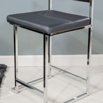 D275-624 Madanere Counter Height Bar Stool