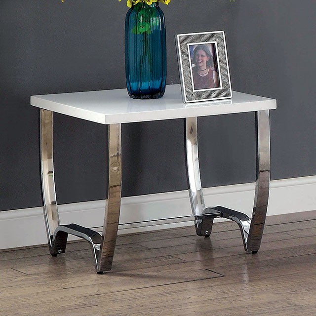 CM4058E TRINA END TABLE