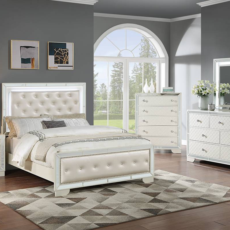 F9643Q Queen Bed