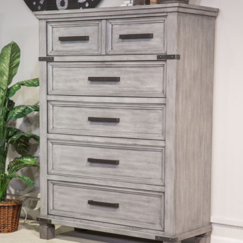 B772-46 Russelyn Five Drawer Chest