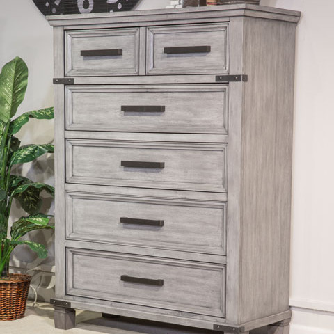 B772-46 Russelyn Five Drawer Chest