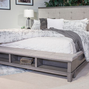 B649-31 Hallanden Queen Panel Bed