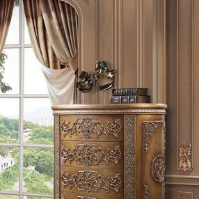 BD00475 Constantine Chest