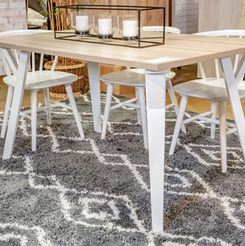 D407 Grannen Rectangular Dining Room Table