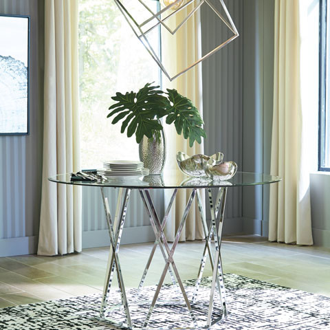 D275 Madanere Round Dining Room Table