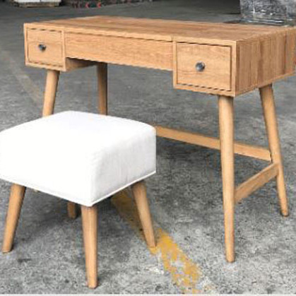 B060-22 Vanity/Stool (2/CN)