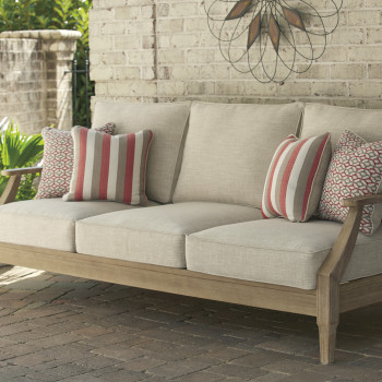 P801-838 Sofa with Cushion