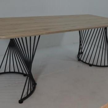 193531 DINING TABLE