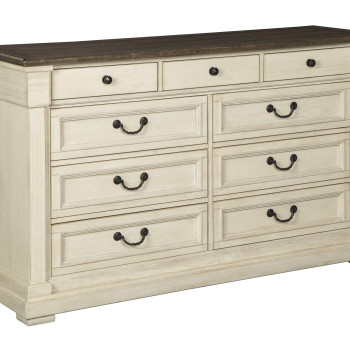 B647 Bolanburg Dresser