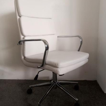 801746 OFFICE CHAIR