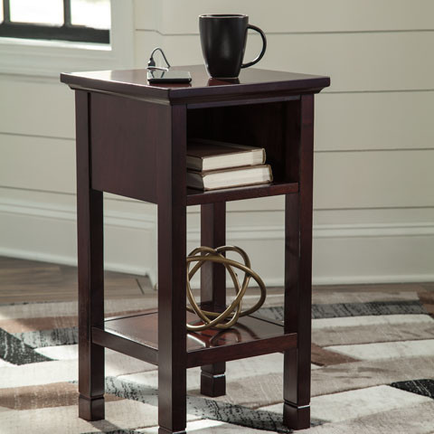 A4000088 Marnville Accent Table