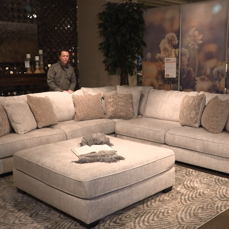 19604 Rawcliffe Oversized Accent Ottoman