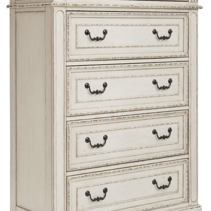 B743 Realyn Five Drawer Chest