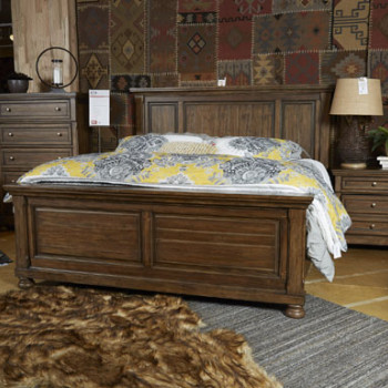 B719 Flynnter Five Drawer Chest