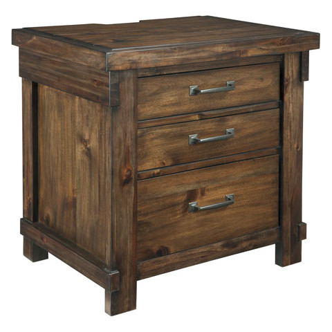 B718 Lakeleigh Three Drawer Night Stand